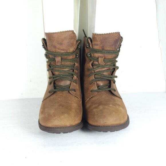 Ugg Women's Denali US8 Brown Leather Lace Up Sheepskin Lined LaceUp Combat Boots - Picture 3 of 16